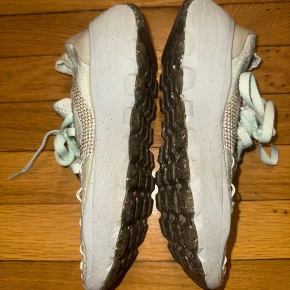 Nike Space Hippie 04 'Barely Green' - Picture 4 of 5